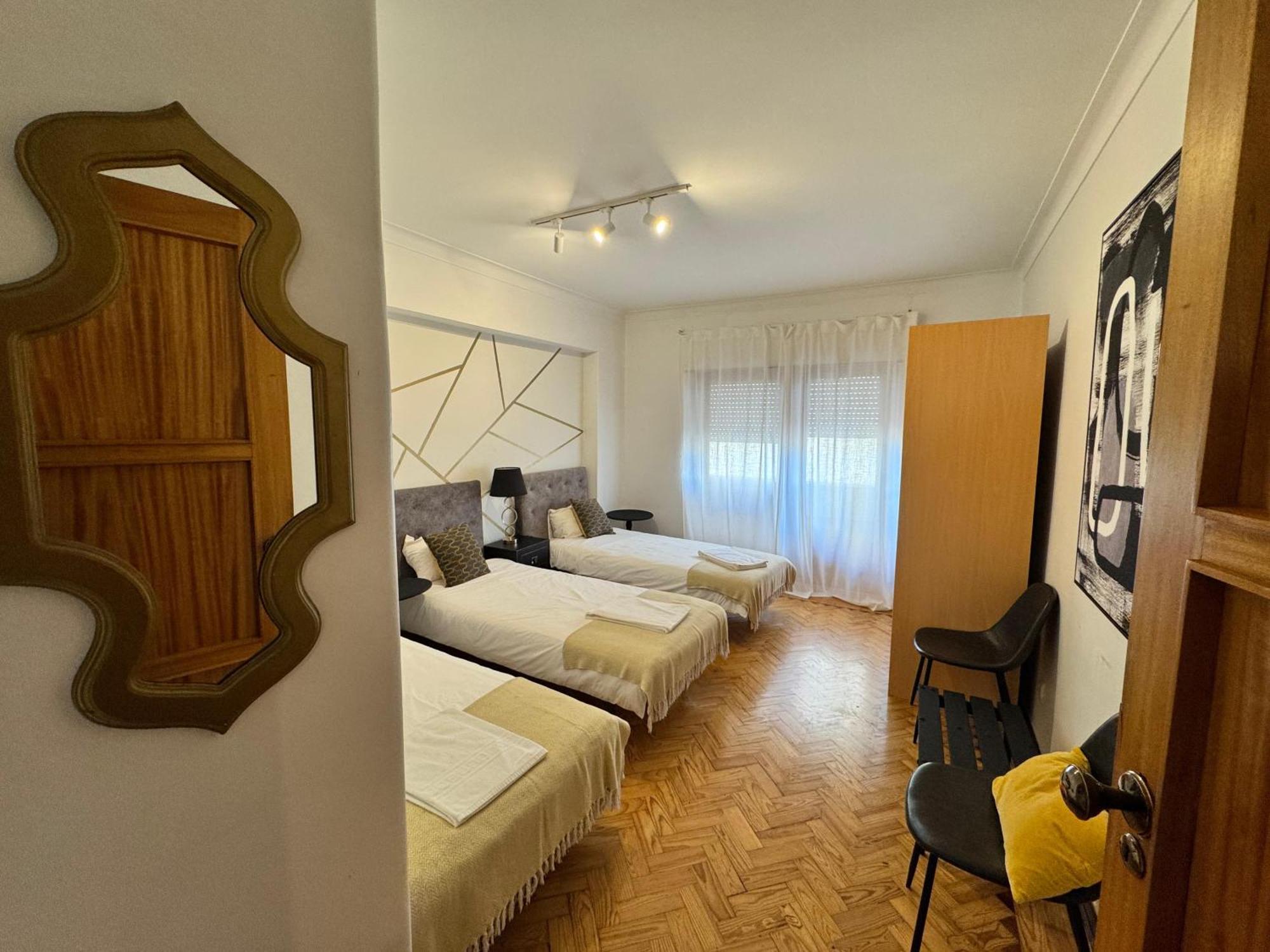 Apolonia 30 Guests Balconies
